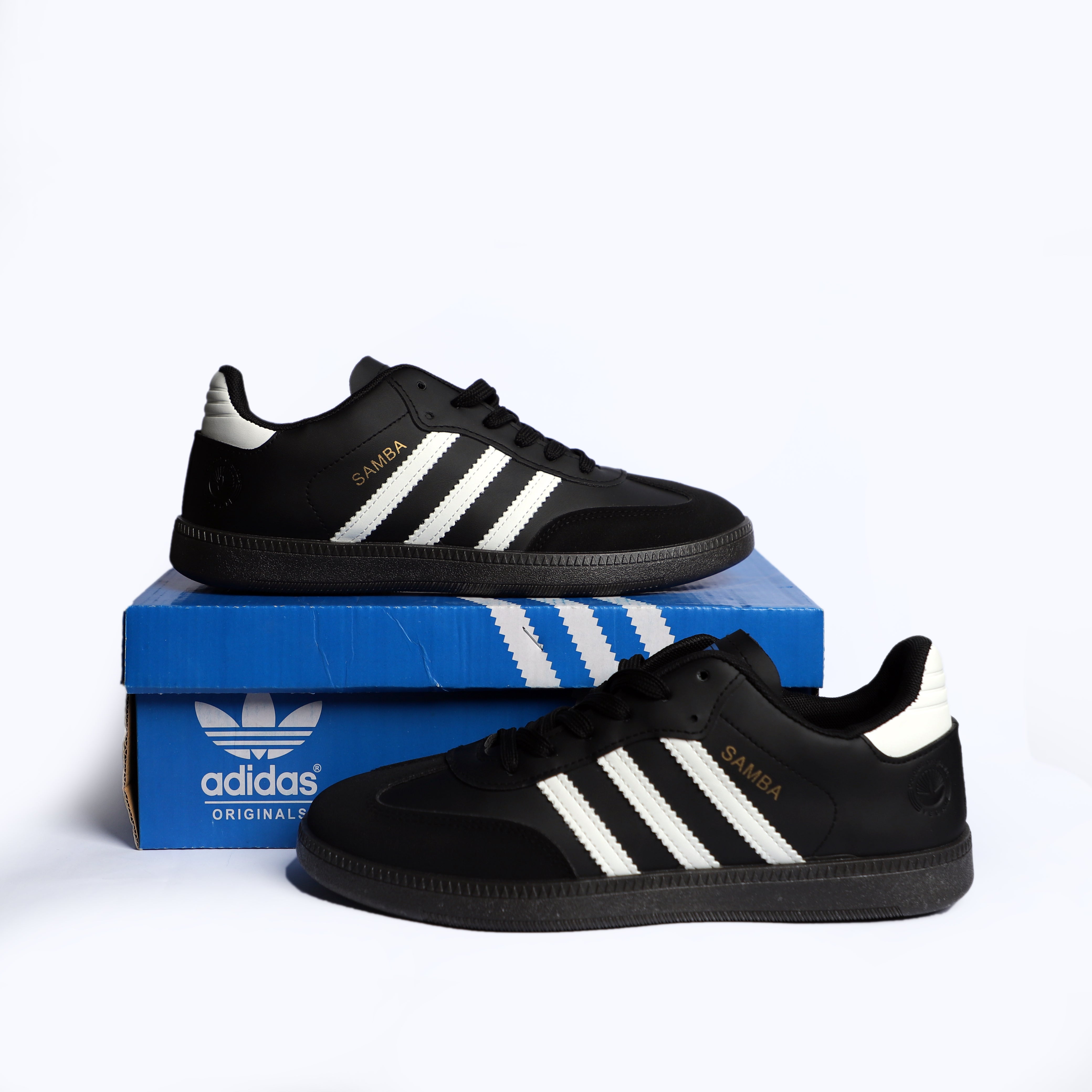 Samba - Black with white stripes - Premium Grade