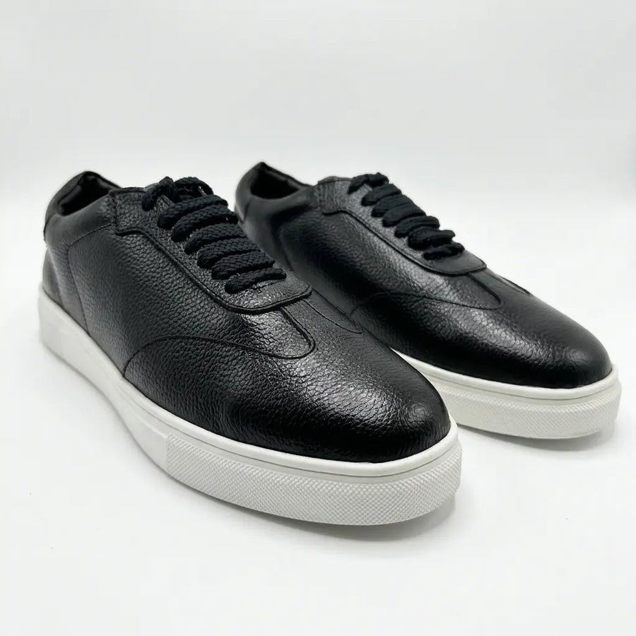 Zorva Meridian - Pebbled Leather Sneaker | Black